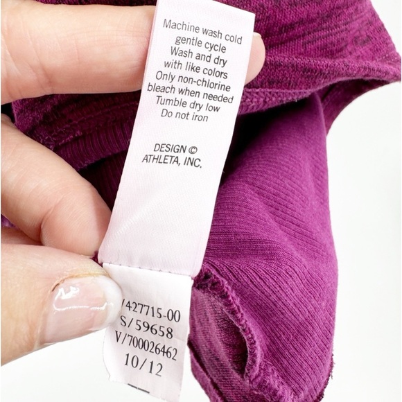 ✅ Athleta Hooded Batwing And Robin - Raspberry heather SIZE SMALL - Picture 9 of 9